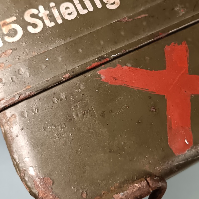 CAISSE ALLEMANDE DE TRANSPORT DE 15 GRENADES A MANCHES STIELHGRENADEN MODELE 1924 DATEE 1940