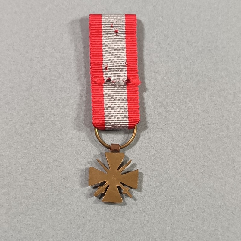 FRANCE REDUCTION DE LA MEDAILLE CROIX DES TOE THEATRES DES OPERATIONS EXTERIEURS