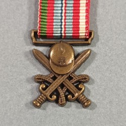 REDUCTION DE LA MEDAILLE DE LA RECONNAISSANCE DE LA NATION RUBAN 39-45 ET GUERRE D'ALGERIE