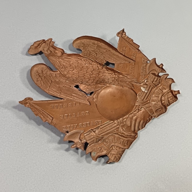 PLAQUE DE SHAKO MODELE 1848 LOUIS PHILIPPE SECONDE REPUBLIQUE DE LA GARDE NATIONALE