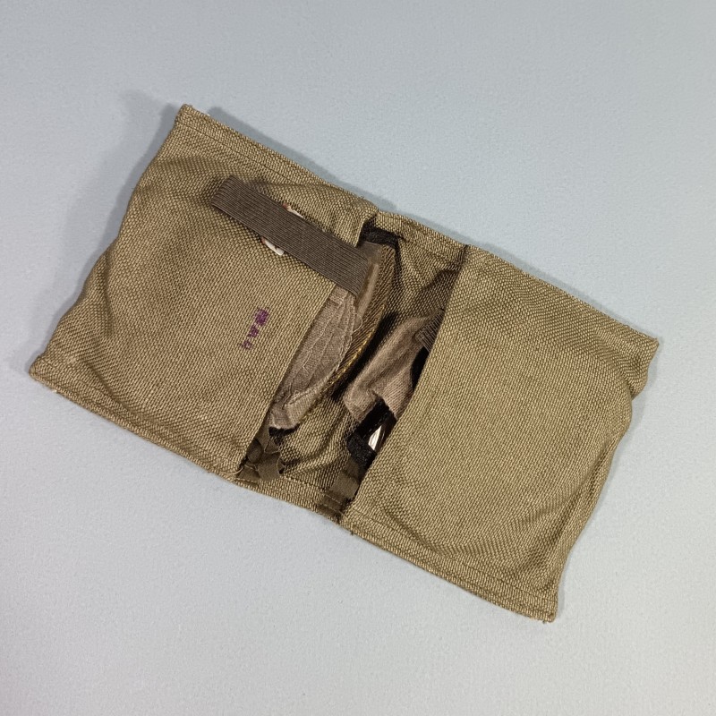 DEUX PAIRES DE LUNETTES ALLEMANDES DE PROTECTION ANTI POUSSIERE ANTI SABLE WW2