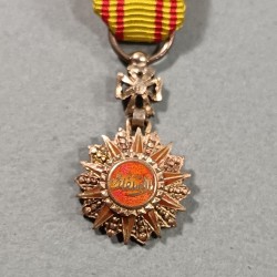 TUNISIE REDUCTION DE LA MEDAILLE DE L'ORDRE DE L'INDEPENDANCE NICHAN EL ISTIQLAL RUBAN NICHAN IFTIKAR