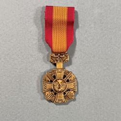 VIETNAM REDUCTION DE LA MEDAILLE OU CROIX DE LA BRAVOURE QUART DE TAILLE
