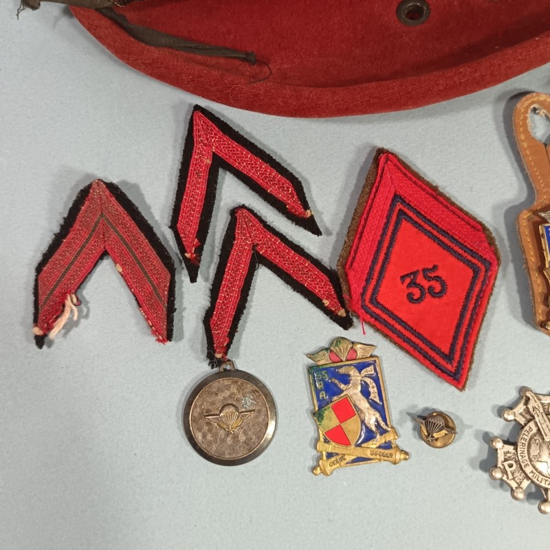 ENSEMBLE BERET INSIGNES FOURRAGERE D'UN PARA DU 35 ème RAP REGIMENT D'ARTILLERIE PARACHUTISTE