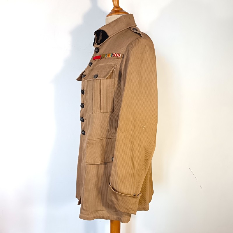 VESTE D'UNIFORME COULEUR SABLE MODELE 1918 CHASSEURS ET TROUPES D'AFRIQUE ET LEGION ETRANGERE