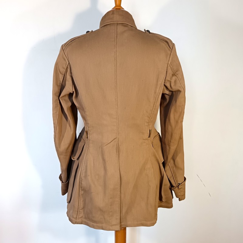 VESTE D'UNIFORME COULEUR SABLE MODELE 1918 CHASSEURS ET TROUPES D'AFRIQUE ET LEGION ETRANGERE