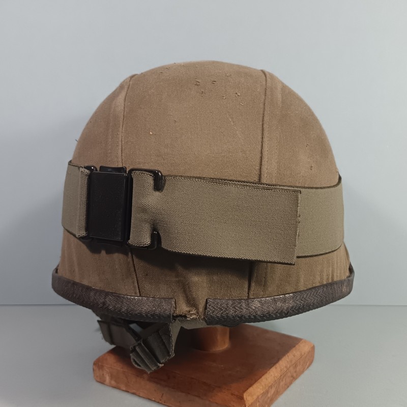 CASQUE F1 ARMEE FRANCAISE CAMOUFLE AVEC LA CAPUCHE DU SATIN 300 LUNETTE BOLLE