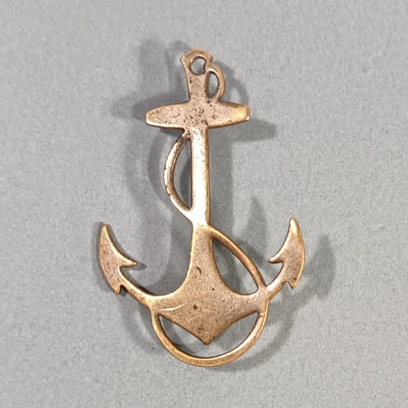 INSIGNE MILITAIRE POUR CASQUE OU CALOT DES TROUPE COLONIALE ET LA MARINE FABRICATION LOCAL LIBERATION