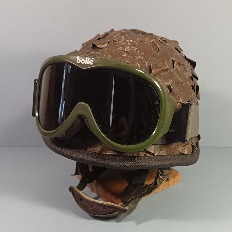 CASQUE F1 ARMEE FRANCAISE CAMOUFLE AVEC LA SALADE REGLEMENTAIRE + LUNETTE BOLLE LEGION ETRANGERE ET TTA