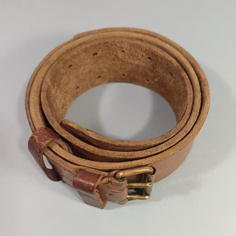 CEINTURON TROUPE EN CUIR MARRON MODELE 1903/1914 BOUCLE EN LAITON PREMIERE ET SECONDE GUERRE