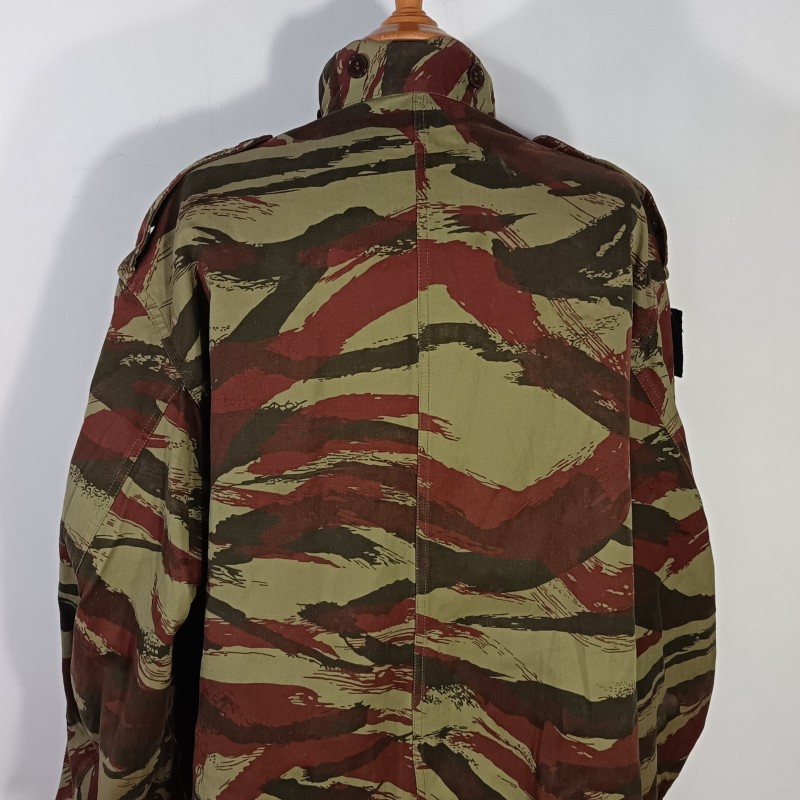 VESTE DE SAUT CAMOUFLEE DE PARACHUTISTE TAP MODELE 47/56 TROUPES AEROPORTEES 61 ème CT Cie DE TRANSMISSIONS