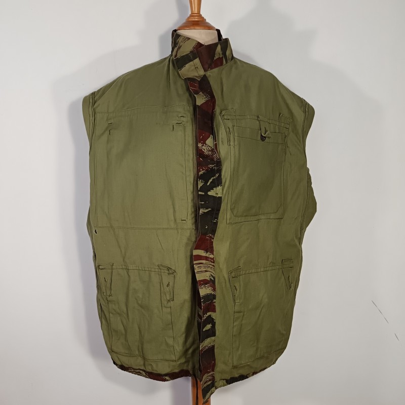 VESTE DE SAUT CAMOUFLEE DE PARACHUTISTE TAP MODELE 47/56 TROUPES AEROPORTEES 61 ème CT Cie DE TRANSMISSIONS