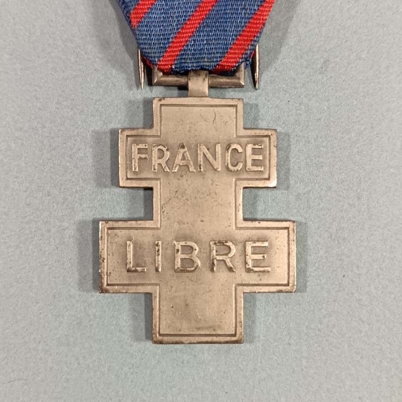 FRANCE MEDAILLE COMMEMORATIVE DES SERVICES VOLONTAIRES DE LA FRANCE LIBRE INSTITUEE DE 1946 A 1958