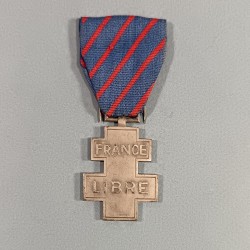 FRANCE MEDAILLE COMMEMORATIVE DES SERVICES VOLONTAIRES DE LA FRANCE LIBRE INSTITUEE DE 1946 A 1958