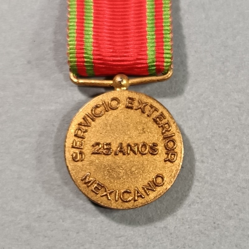 MEXIQUE REDUCTION DE LA MEDAILLE DE L'ORDRE DE L'AIGLE POUR 25 ANS DES SERVICES EXTERIEURS