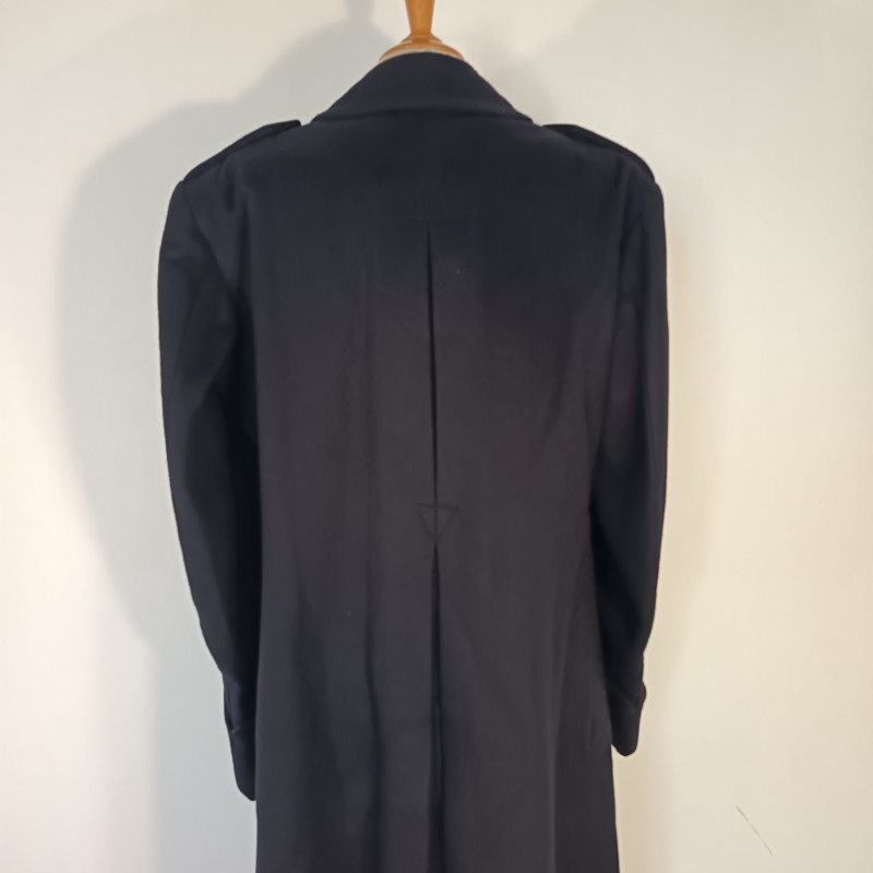TRES BEL ENSEMBLE DE POLICE DES ANNEES 1950 HIRONDELLE PELLERINE MANTEAU UNIFORME KEPIS