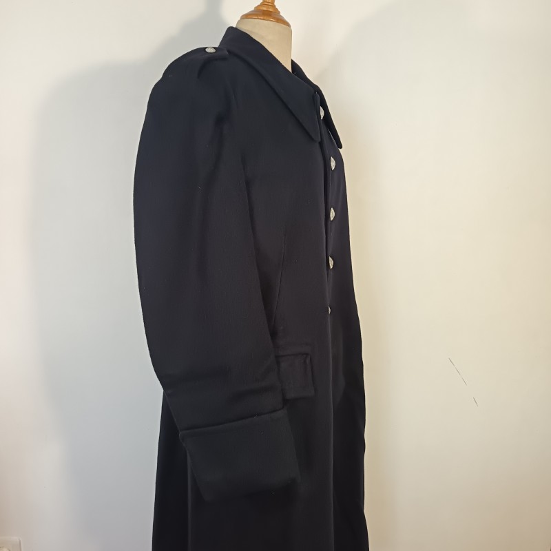 TRES BEL ENSEMBLE DE POLICE DES ANNEES 1950 HIRONDELLE PELLERINE MANTEAU UNIFORME KEPIS