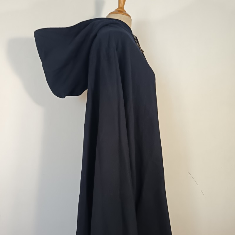 TRES BEL ENSEMBLE DE POLICE DES ANNEES 1950 HIRONDELLE PELLERINE MANTEAU UNIFORME KEPIS