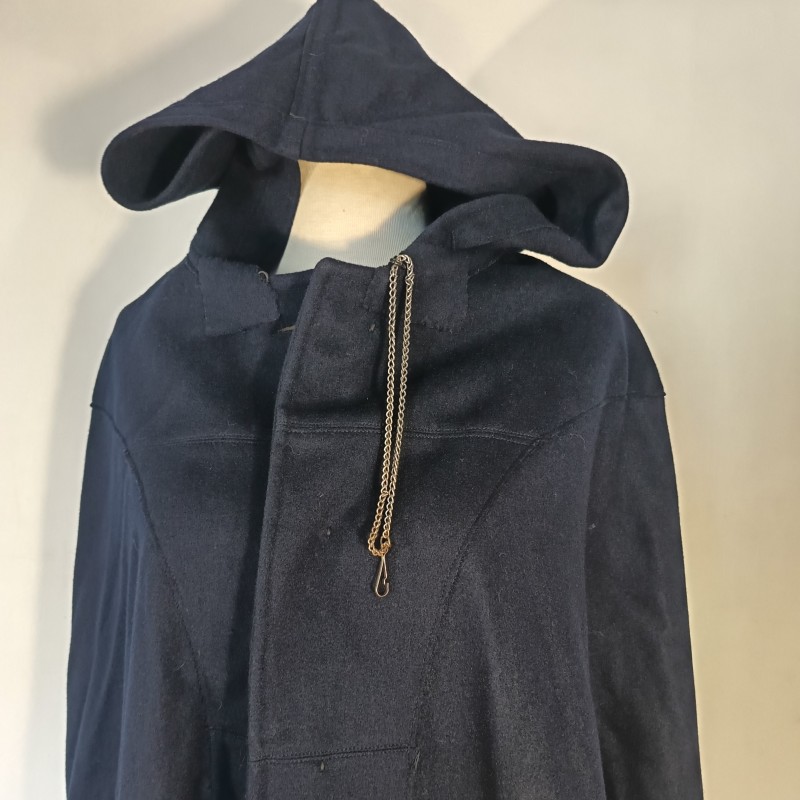 TRES BEL ENSEMBLE DE POLICE DES ANNEES 1950 HIRONDELLE PELLERINE MANTEAU UNIFORME KEPIS