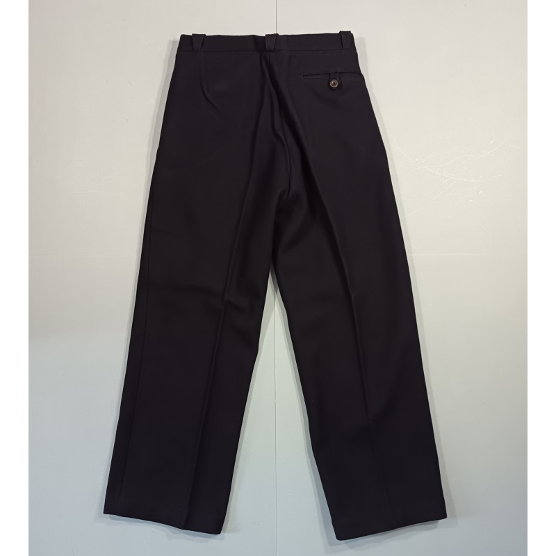 TRES BEL ENSEMBLE DE POLICE DES ANNEES 1950 HIRONDELLE PELLERINE MANTEAU UNIFORME KEPIS