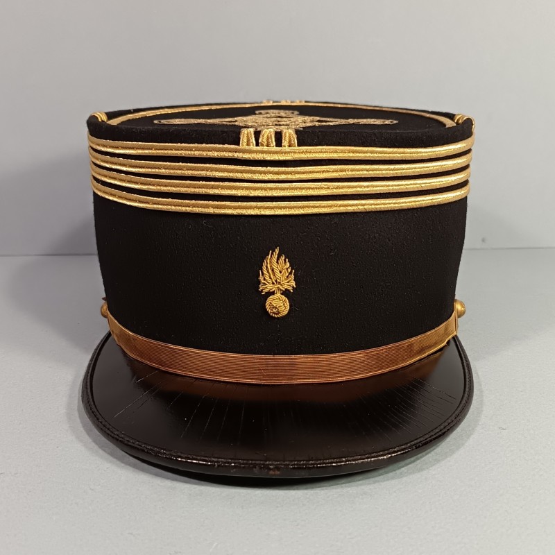 KEPI DE COMMANDANT D'ETAT MAJOR DU GENIE MILITAIRE MODELE 1919 - 1931 SECONDE GUERRE 1939 1945 TAILLE 57-58