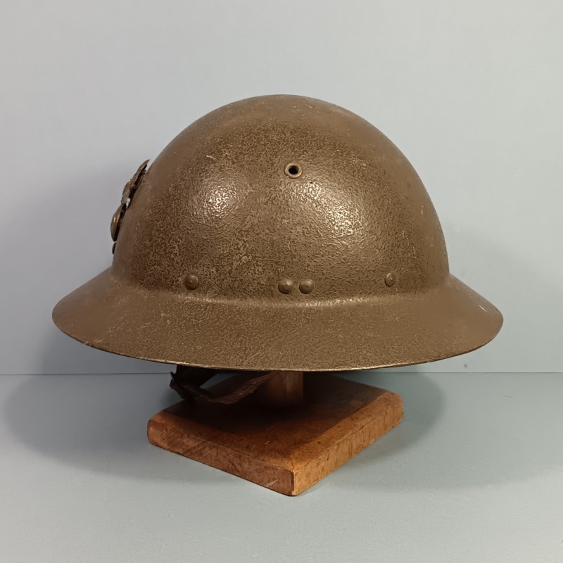RARE CASQUE GUENEAU ARMEE FRANCAISE GENDARMERIE OU MAINTIEN DE L'ORDRE EN ZONE TROPICALE SECOND TYPE