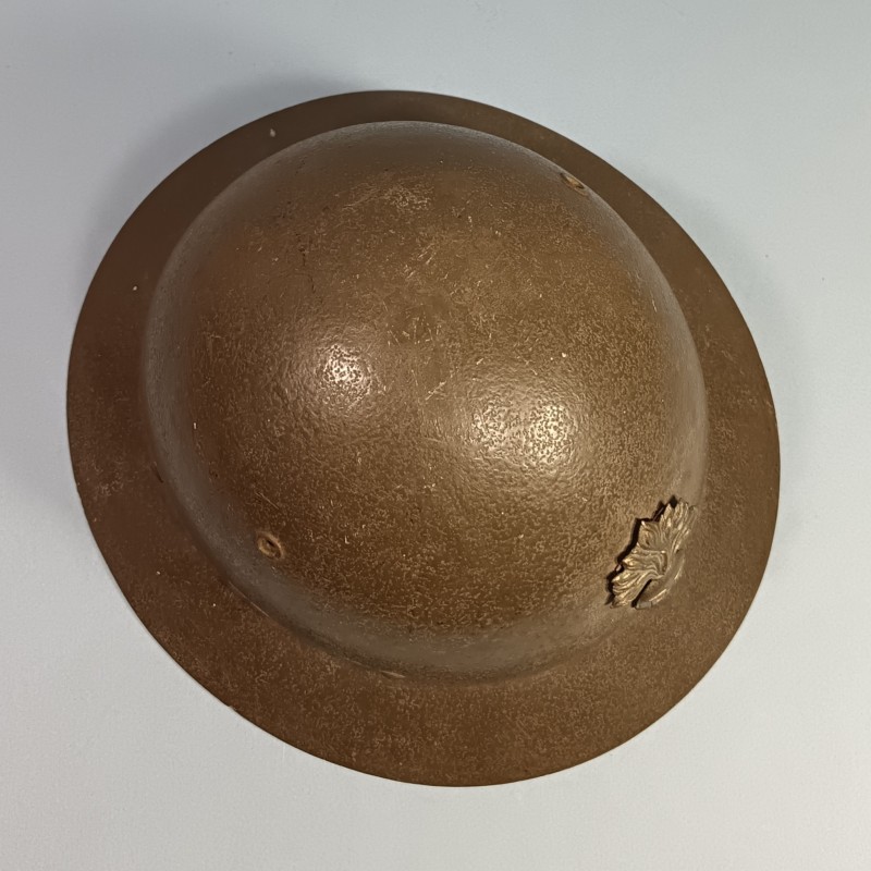 RARE CASQUE GUENEAU ARMEE FRANCAISE GENDARMERIE OU MAINTIEN DE L'ORDRE EN ZONE TROPICALE SECOND TYPE