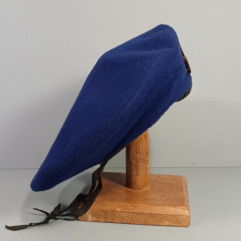 BERET BLEU ROI EN 3 PARTIES MODELE 1947 NEUF DE STOCK FABRICANT SOCIETE CHAPELIERS PARISIENS PARACHUTISTES METRO TAP