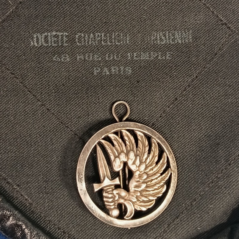 BERET BLEU ROI EN 3 PARTIES MODELE 1947 NEUF DE STOCK FABRICANT SOCIETE CHAPELIERS PARISIENS PARACHUTISTES METRO TAP