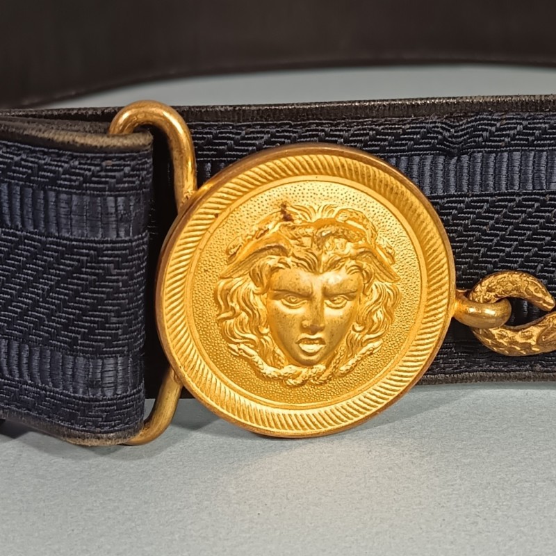 CEINTURON D'UNIFORME OFFICIER BOUCLES DOREES AVEC TETES DE GORGONE MODELE TOUTES ARMES 1922-1931