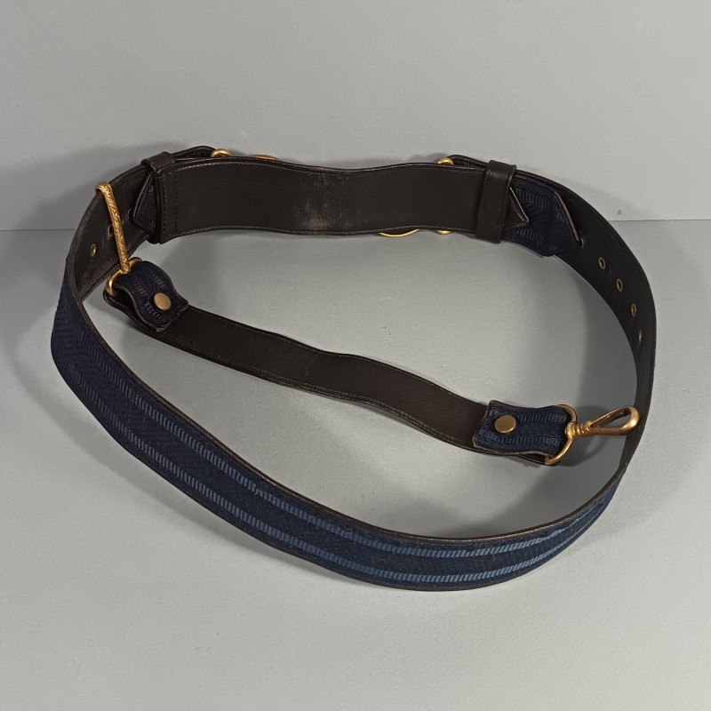CEINTURON D'UNIFORME OFFICIER BOUCLES DOREES AVEC TETES DE GORGONE MODELE TOUTES ARMES 1922-1931