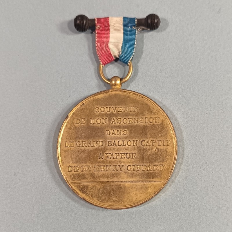 MEDAILLE SOUVENIR DE MON ASCENSION DANS LE GRAND BALLON CAPTIF A VAPEUR DE Mr HENRI GIFFARD 1878 PANORAMA DE PARIS