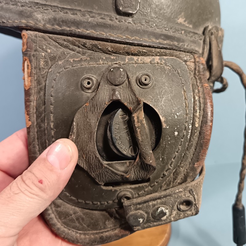 CASQUE DE TANKISTE US MODELE 1938-41 FABRICAN WILSON ATH GOODS MFG AVEC SES ECOUTEURS R14 ENSEMBLE JUS DE GRENIER