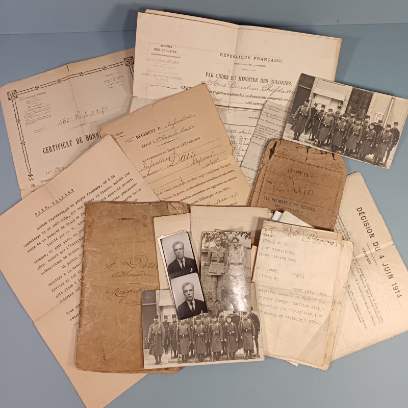 SOUVENIR D'UN SOLDAT DU 160 ème REGIMENT D'INFANTERIE GUERRE 1914 1918 LIVRET PAPIER PHOTOS CERTIFICATS