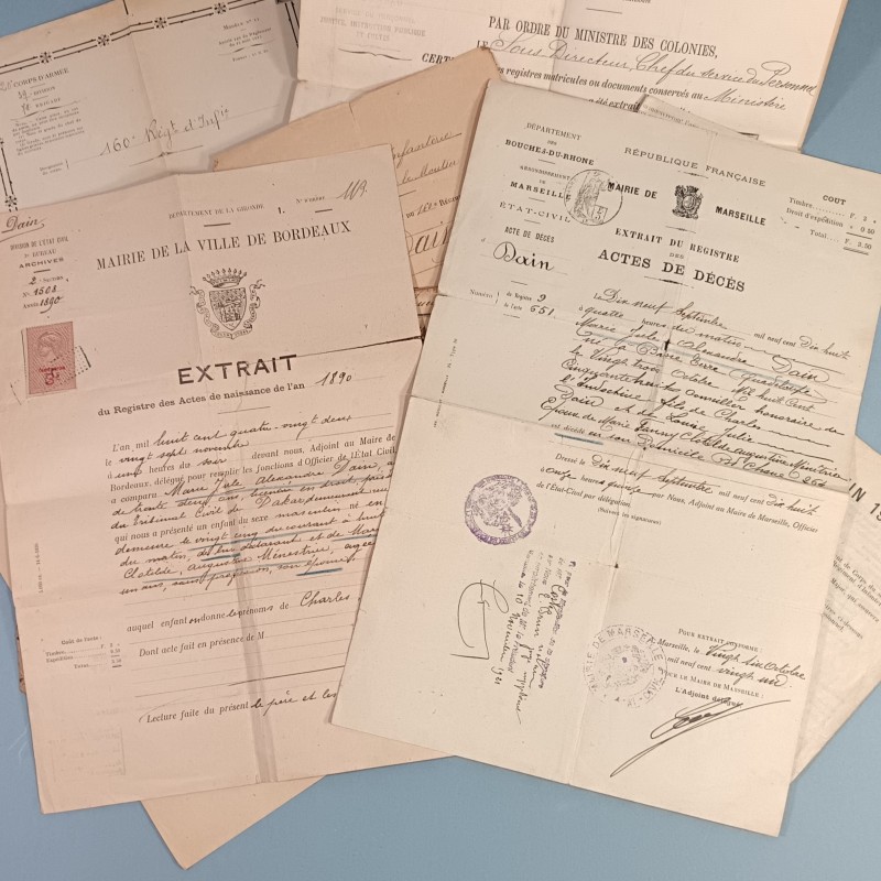 SOUVENIR D'UN SOLDAT DU 160 ème REGIMENT D'INFANTERIE GUERRE 1914 1918 LIVRET PAPIER PHOTOS CERTIFICATS