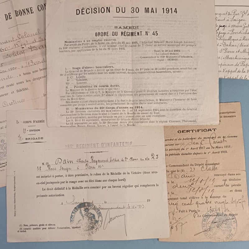 SOUVENIR D'UN SOLDAT DU 160 ème REGIMENT D'INFANTERIE GUERRE 1914 1918 LIVRET PAPIER PHOTOS CERTIFICATS