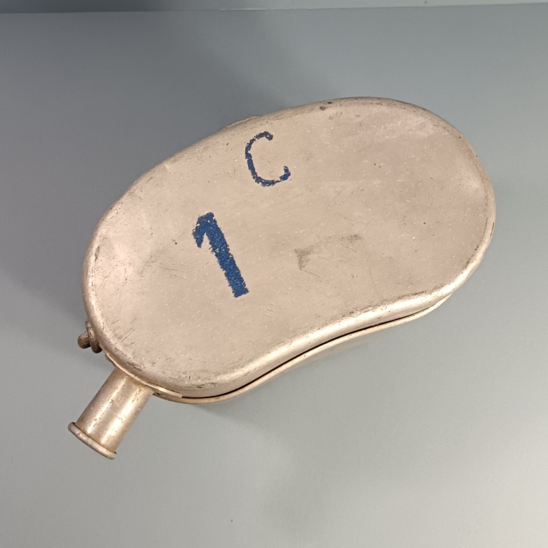 GAMMELE COLLECTIVE OU BOUTHEON BOUTEILLON EN ALUMINIUM FABRICATION 1945 1950 MARQUAGE 1ère COMPAGNIE