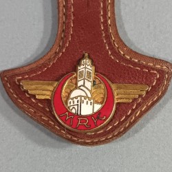 INSIGNE MILITAIRE AVIATION BASE ECOLE DE MARRAKECH SUR SON CUIR FABRICATION DRAGO PARIS