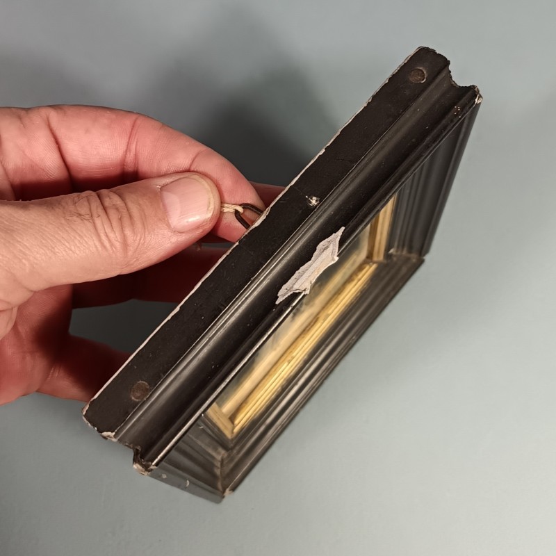 PETIT CADRE SOUVENIR DE L'EMPEREUR NAPOLEON Ier BONAPARTE GRAVURE REHAUSSEE ENCADREMENT ANCIEN