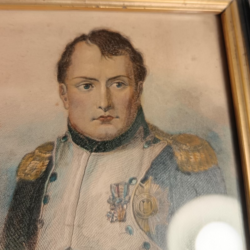 PETIT CADRE SOUVENIR DE L'EMPEREUR NAPOLEON Ier BONAPARTE GRAVURE REHAUSSEE ENCADREMENT ANCIEN