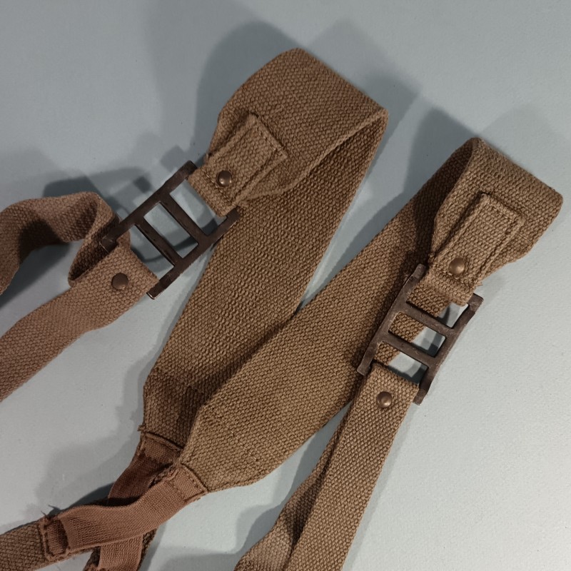 BRELAGE TAP MODELE 1950-53 POUR PARACHUTISTE EQUIPEMENT INDOCHINE ALGERIE LEGION ETRANGERE