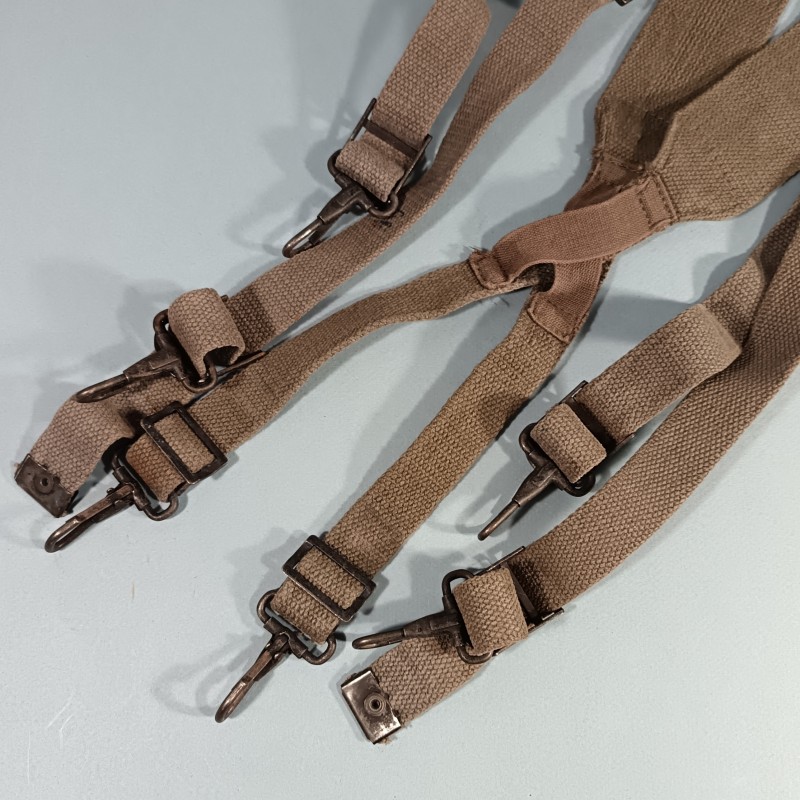 BRELAGE TAP MODELE 1950-53 POUR PARACHUTISTE EQUIPEMENT INDOCHINE ALGERIE LEGION ETRANGERE