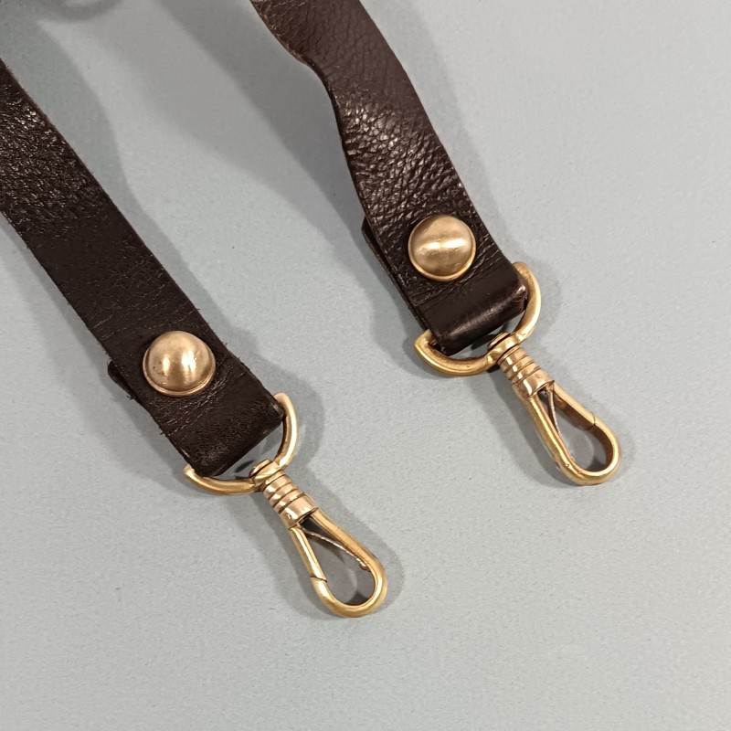 SUSPENTE BELIERE DOUBLE POUR SABRE MODELE F1 ECOLE MILITAIRE ESM ST CYR EN CUIR AVEC MOUSQUETONS ET CROCHET DE SABRE