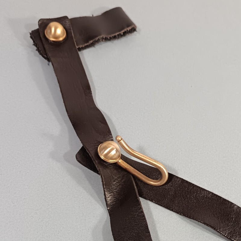 SUSPENTE BELIERE DOUBLE POUR SABRE MODELE F1 ECOLE MILITAIRE ESM ST CYR EN CUIR AVEC MOUSQUETONS ET CROCHET DE SABRE