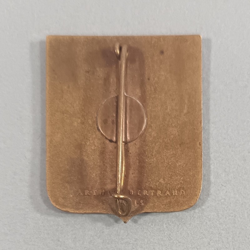 INSIGNE MILITAIRE BA BASE AERIENNE DE SIENNE ITALIE 1944 FABRICATION ARTHUS BERTRAND PARIS