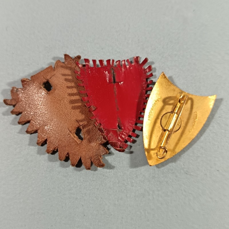 INSIGNE MILITAIRE 41 ème REGIMENT DE TRANSMISSIONS FABRICATION COURTOIS PARIS ANNEES 1940