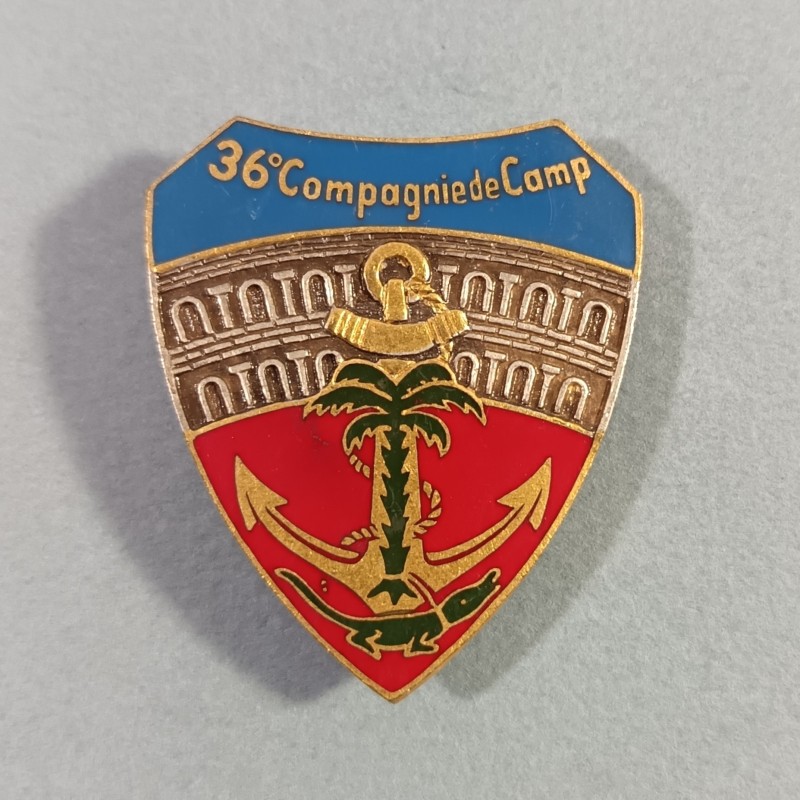 INSIGNE MILITAIRE 36 ème COMPAGNIE DE CAMP NIMES FABRICANT DRAGO PARIS G2351 ANNEES 1970