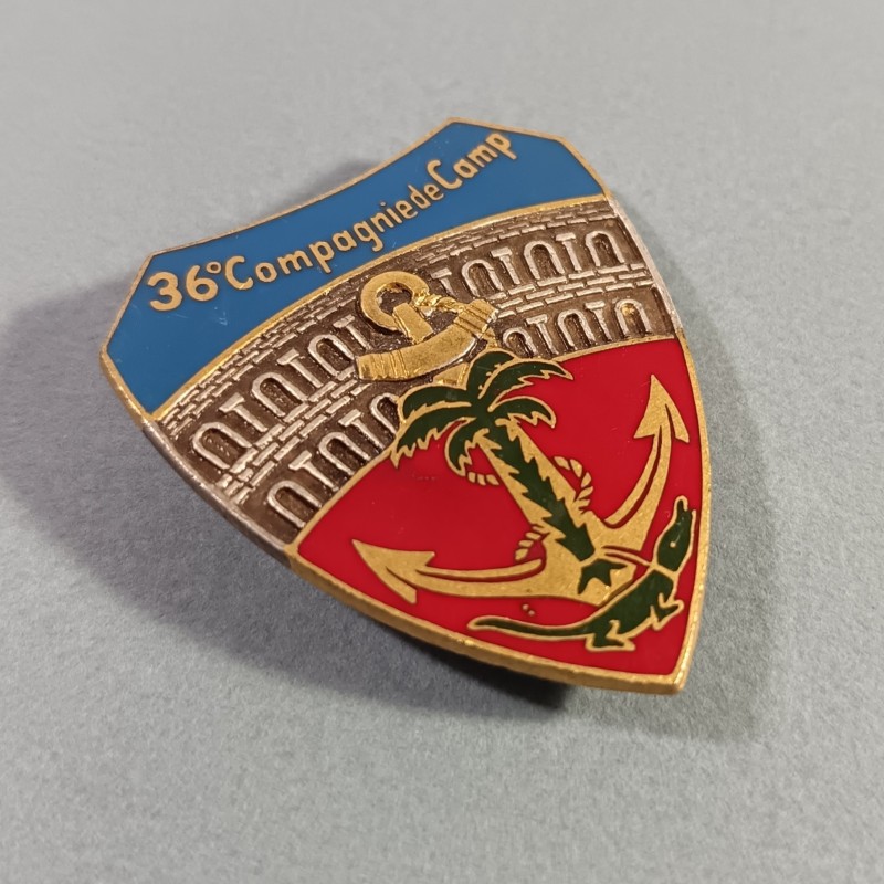 INSIGNE MILITAIRE 36 ème COMPAGNIE DE CAMP NIMES FABRICANT DRAGO PARIS G2351 ANNEES 1970