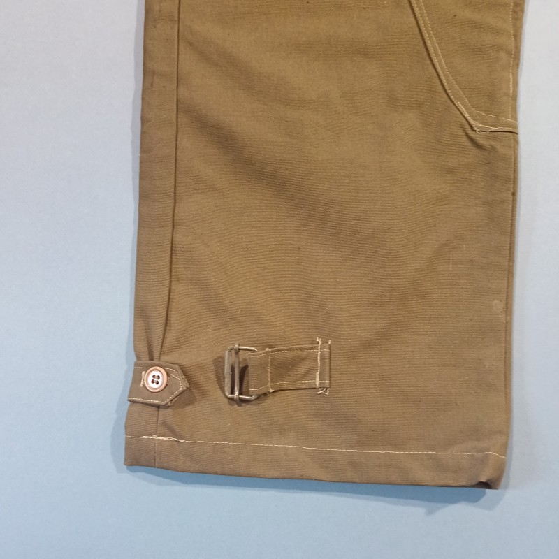 PANTALON SALOPETTE MOTOCYCLISTE MODELE 1938 AVEC TAMPONS DE GRENADE RF SUR LES COTES