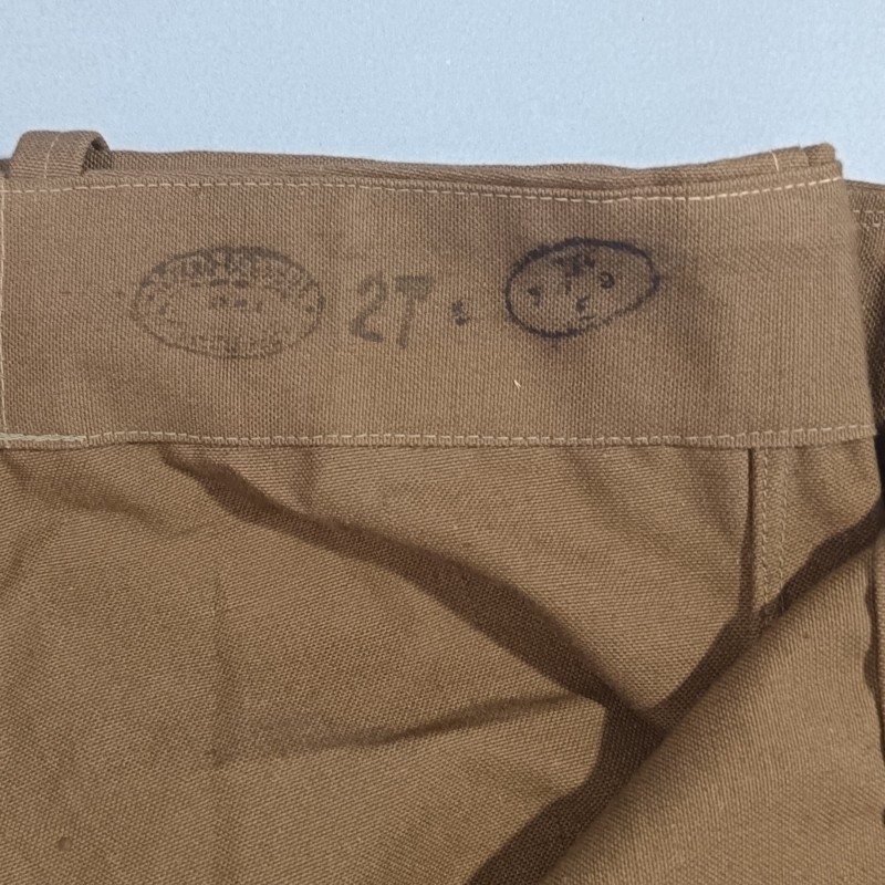 PANTALON SALOPETTE MOTOCYCLISTE MODELE 1938 AVEC TAMPONS DE GRENADE RF SUR LES COTES